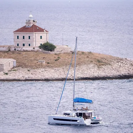 Crystal View - Zf Hvar شقة *